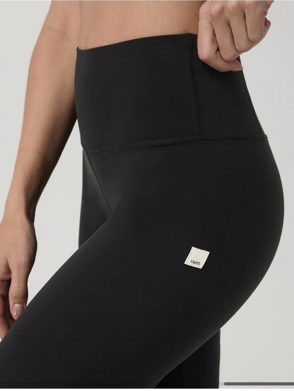 Vuori Black Straight-Leg High-Rise Yoga Pants - Picture 3 of 9